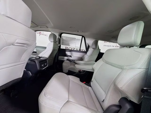 2026 Oxford White Ford Expedition Max Active 4X4 SUV