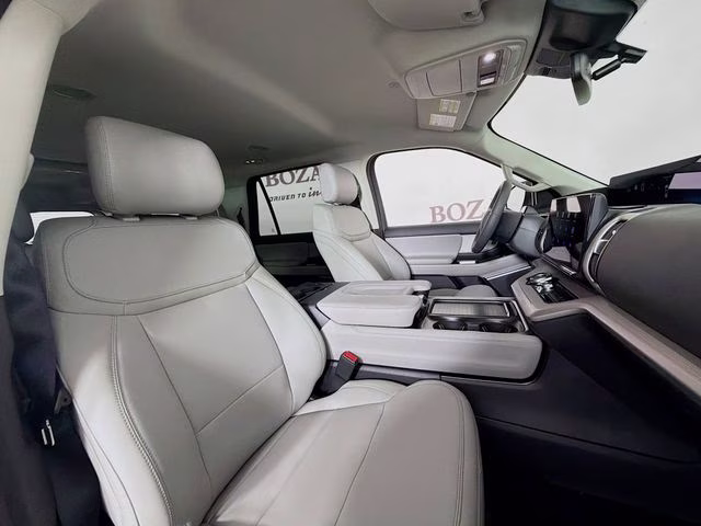 2026 Oxford White Ford Expedition Max Active 4X4 SUV