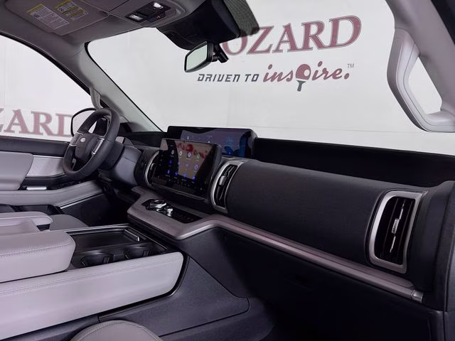 2026 Oxford White Ford Expedition Max Active 4X4 SUV