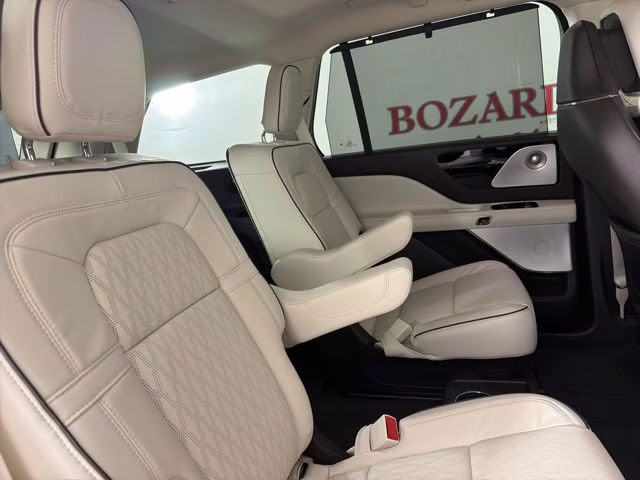 2024 Diamond Red Metallic Tinted Clearcoat Lincoln Aviator Black Label AWD SUV