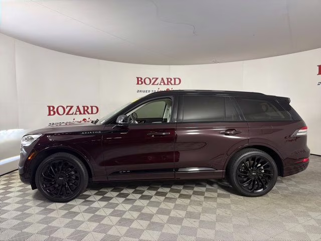 2024 Diamond Red Metallic Tinted Clearcoat Lincoln Aviator Black Label AWD SUV