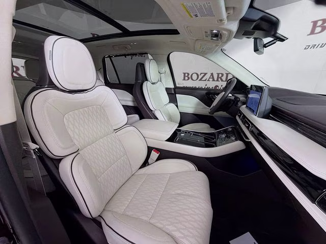 2024 Red Metallic Lincoln Aviator Black Label AWD SUV