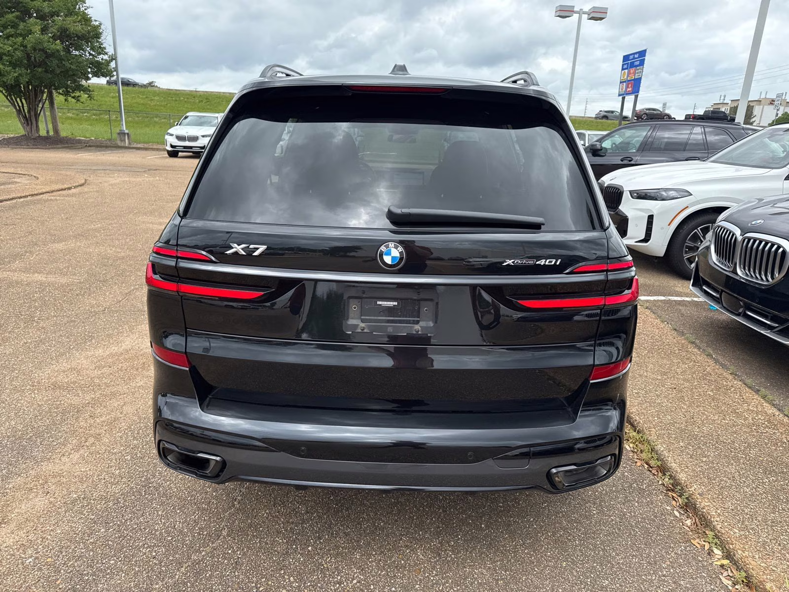2024 Black Sapphire Metallic BMW X7 xDrive40i AWD SUV