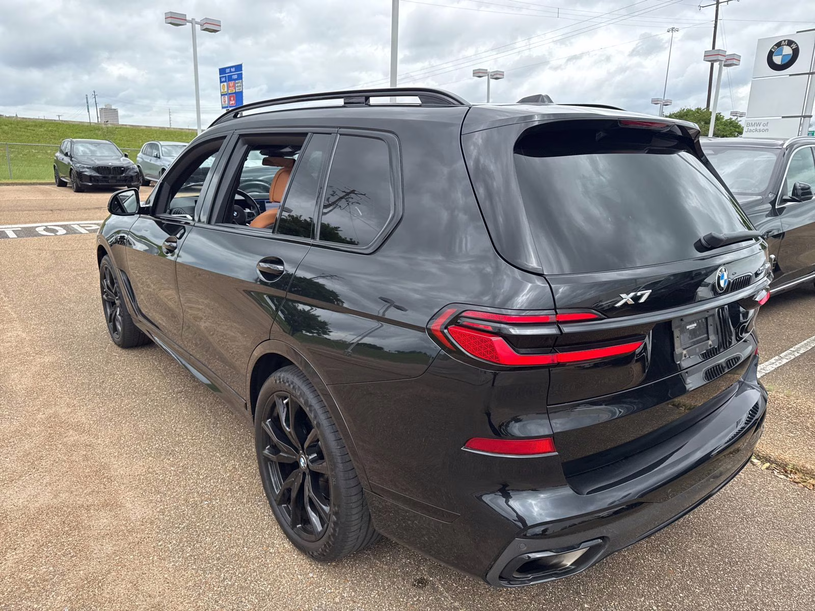 2024 Black Sapphire Metallic BMW X7 xDrive40i AWD SUV
