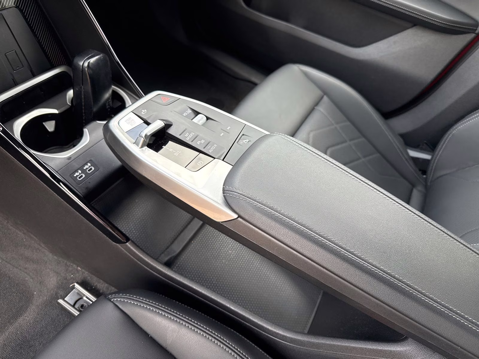 2024 Vegas Red Metallic BMW X2 xDrive28i AWD SUV