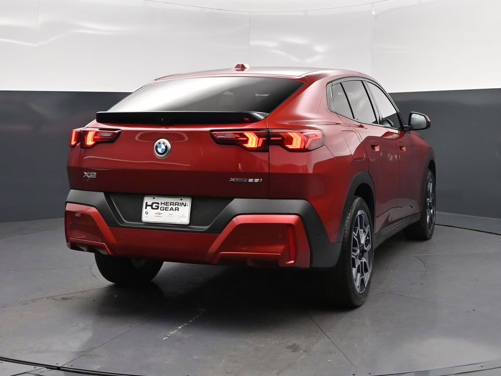 2024 Vegas Red Metallic BMW X2 xDrive28i AWD SUV