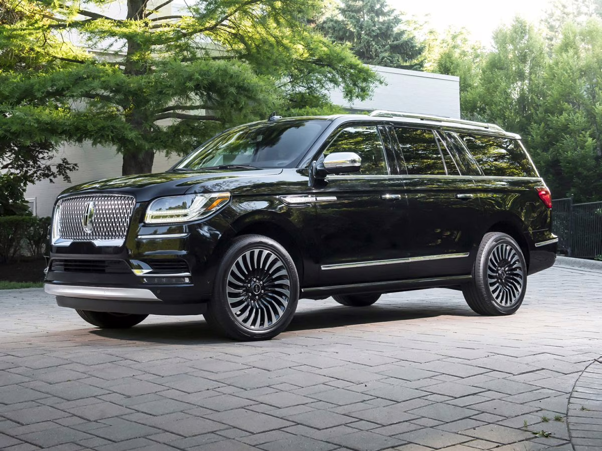 2020 Black Lincoln Navigator L Reserve 4X4 SUV