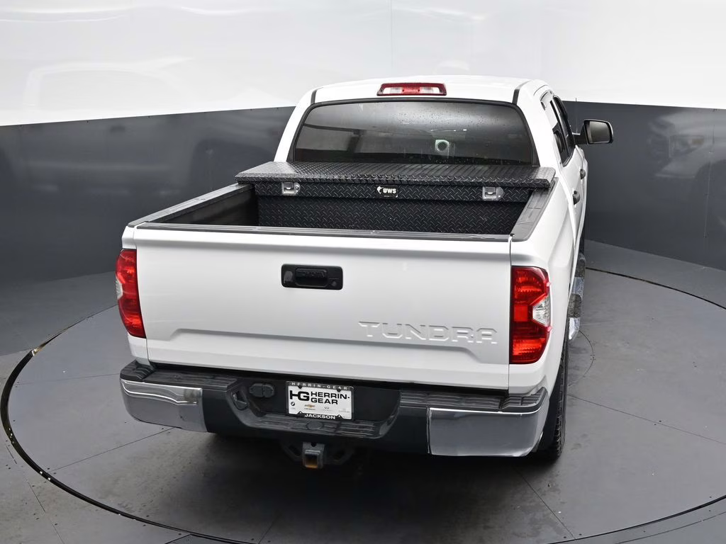 2017 Super White Toyota Tundra SR5 RWD Truck