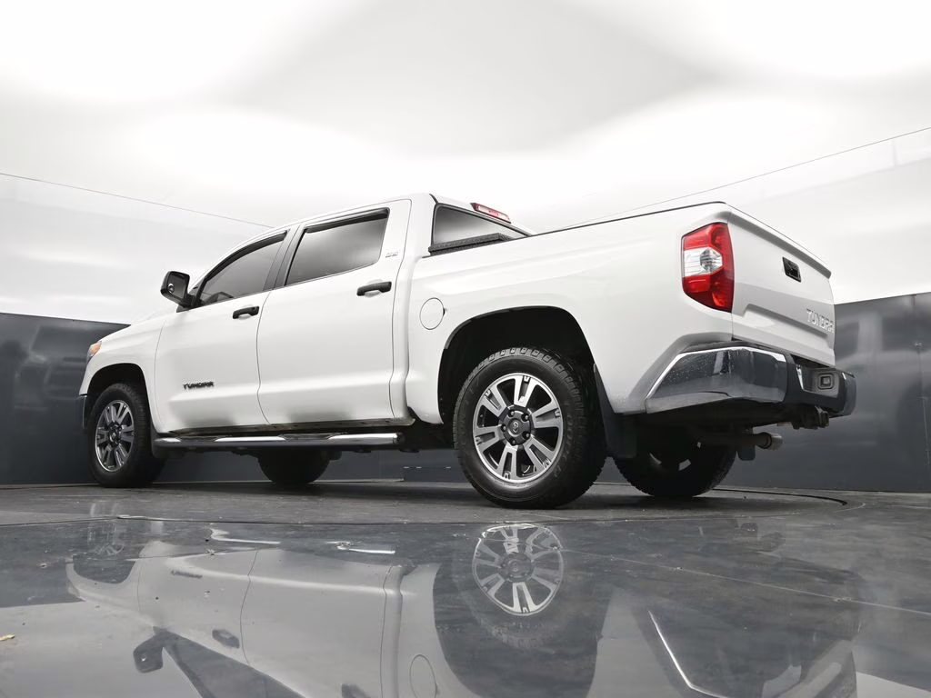 2017 Super White Toyota Tundra SR5 RWD Truck