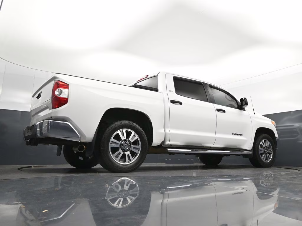 2017 Super White Toyota Tundra SR5 RWD Truck