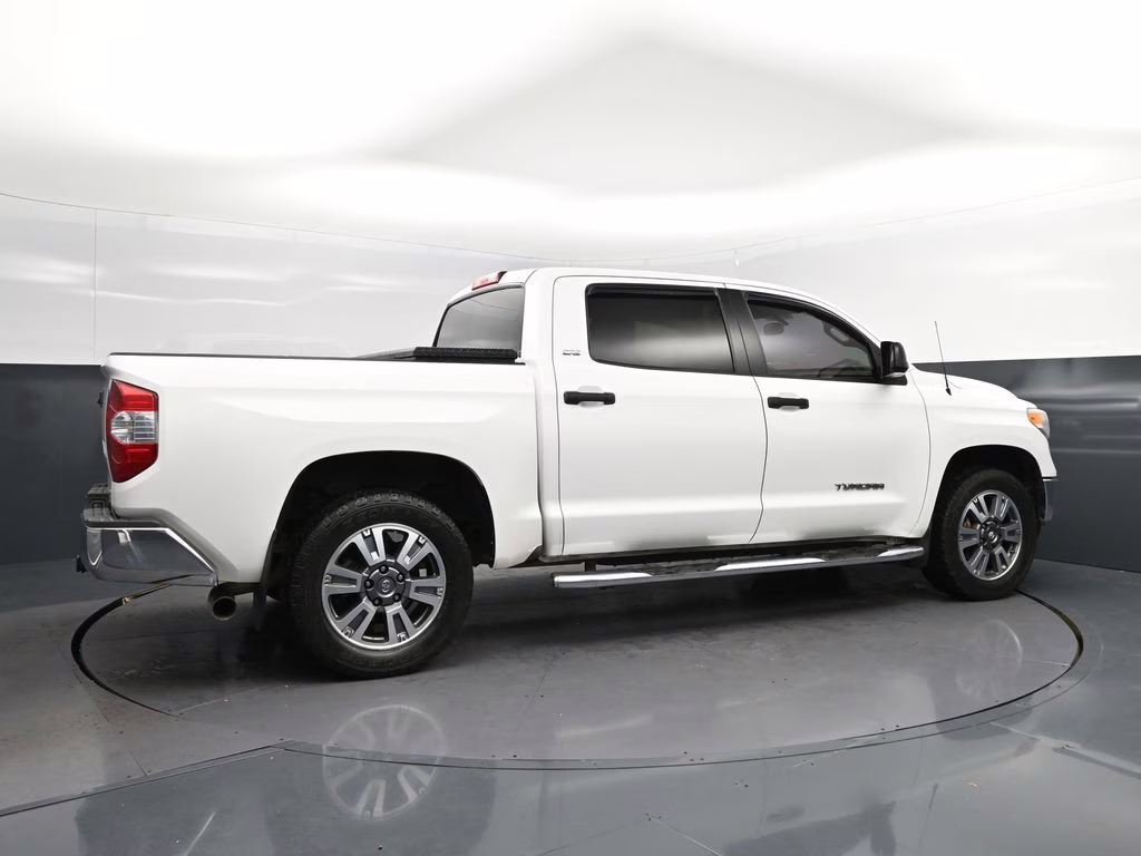 2017 Super White Toyota Tundra SR5 RWD Truck