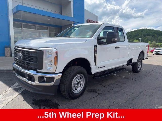 Oxford White 2026 Ford F-250 Super Duty XL SuperCab 4WD Pickup Truck Four-Wheel Drive Automatic