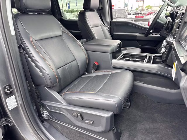 2026 Carbonized Gray Metallic Ford Super Duty F-250 SRW Lariat 4X4 Truck
