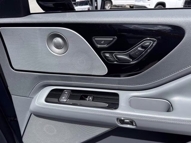 2020 Diamond Lincoln Aviator Reserve AWD SUV
