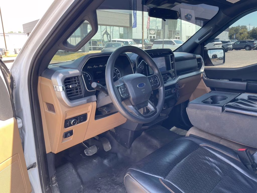 2022 Oxford White Ford F-150 XLT 4X4 Truck