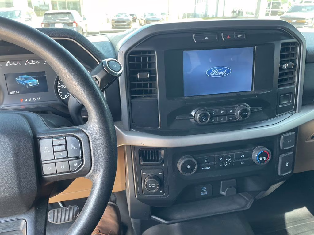 2022 Oxford White Ford F-150 XLT 4X4 Truck