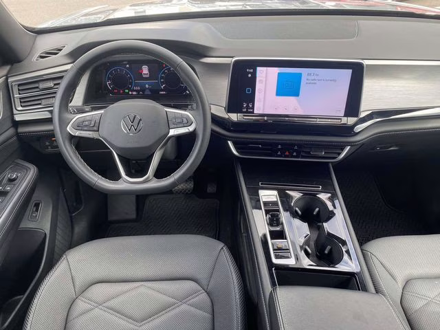 2024 Silver Mist Metallic Volkswagen Atlas Cross Sport 2.0T SE w/Technology AWD SUV