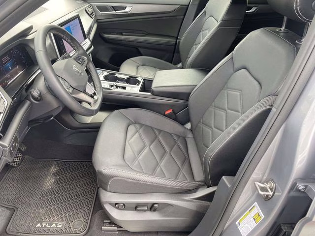 2024 Silver Mist Metallic Volkswagen Atlas Cross Sport 2.0T SE w/Technology AWD SUV