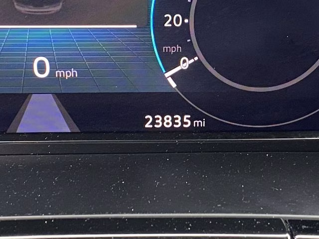 2024 Silver Mist Metallic Volkswagen Atlas Cross Sport 2.0T SE w/Technology AWD SUV