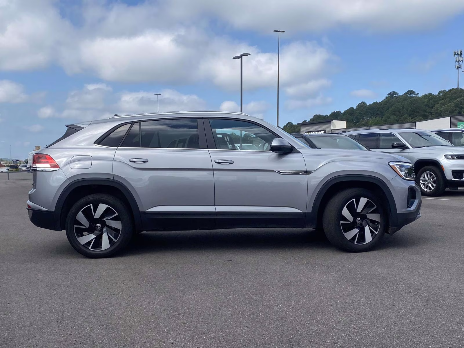 2024 Silver Mist Metallic Volkswagen Atlas Cross Sport 2.0T SE w/Technology AWD SUV