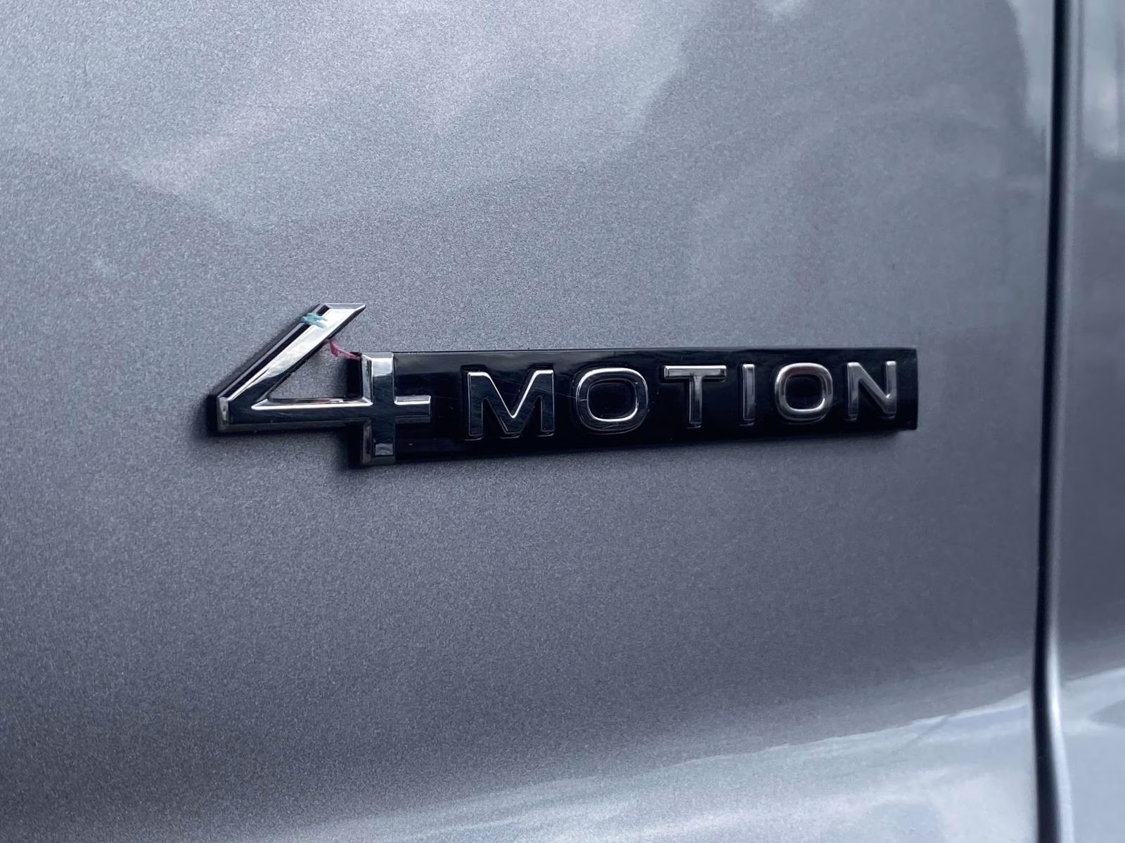 2024 Silver Mist Metallic Volkswagen Atlas Cross Sport 2.0T SE w/Technology AWD SUV