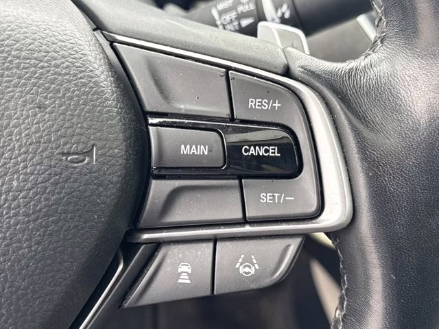 2019 Platinum White Pearl Honda Accord Hybrid EX-L FWD Sedan