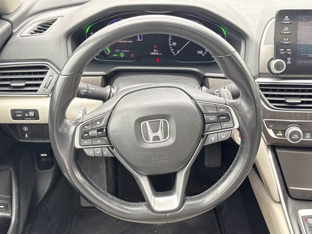 2019 Platinum White Pearl Honda Accord Hybrid EX-L FWD Sedan