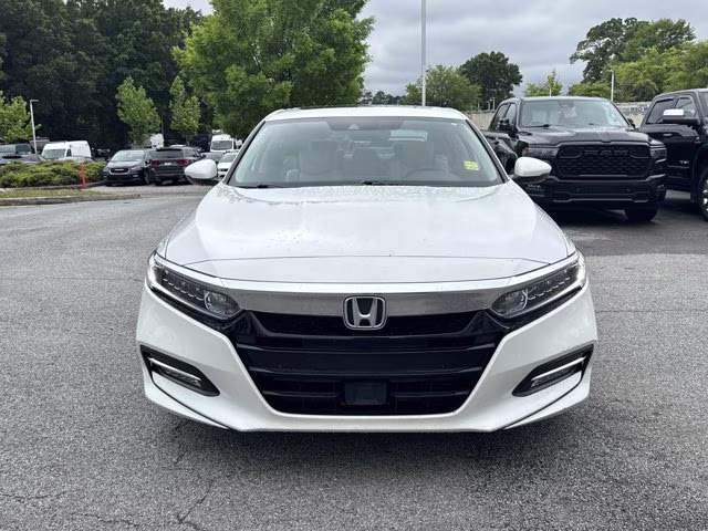 2019 Platinum White Pearl Honda Accord Hybrid EX-L FWD Sedan