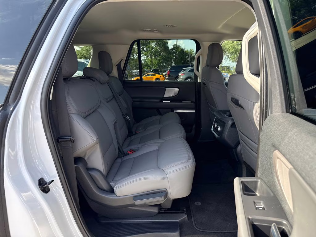 2025 Space Silver Metallic Ford Expedition Max Active RWD SUV