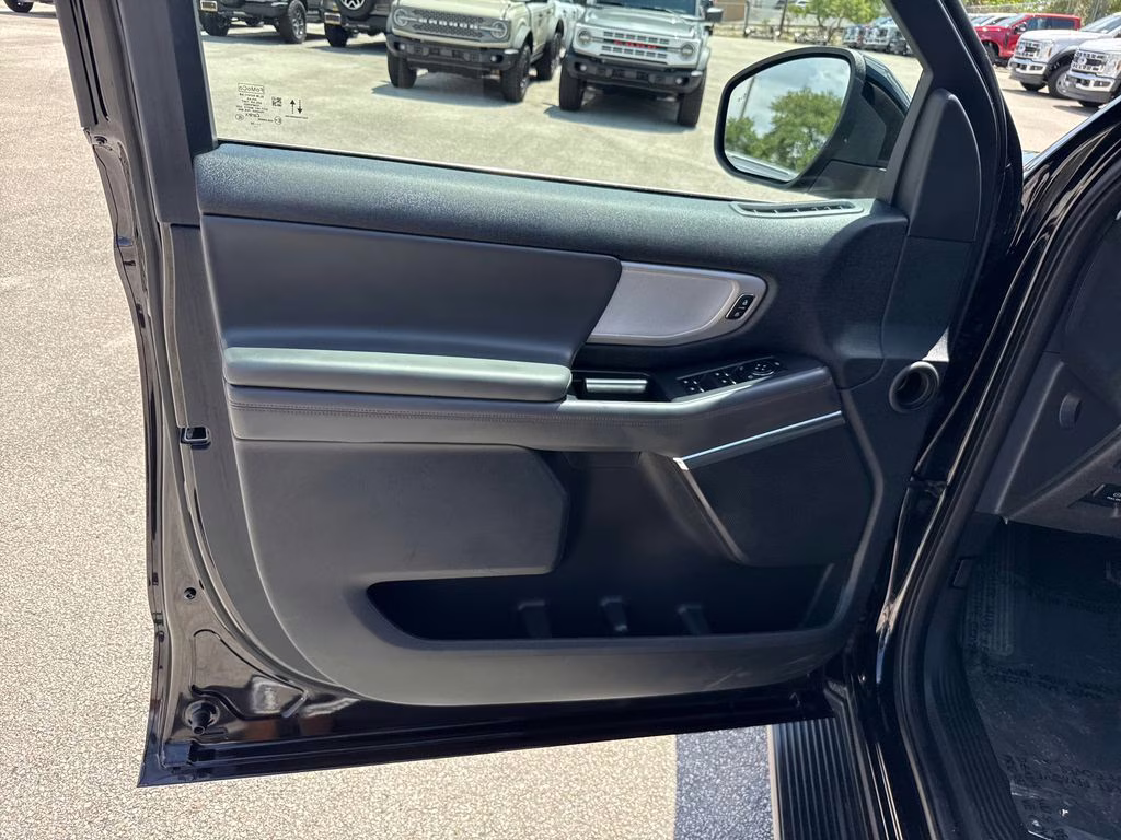 2025 Agate Black Metallic Ford Expedition Max Active RWD SUV