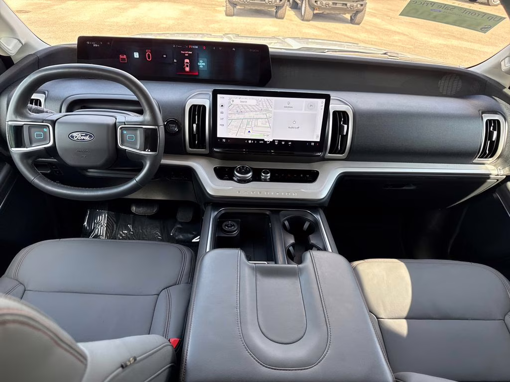 2025 Space Silver Metallic Ford Expedition Max Active RWD SUV