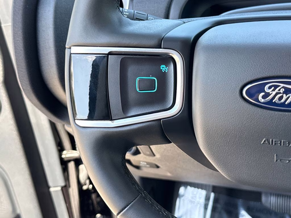 2025 Agate Black Metallic Ford Expedition Max Active RWD SUV