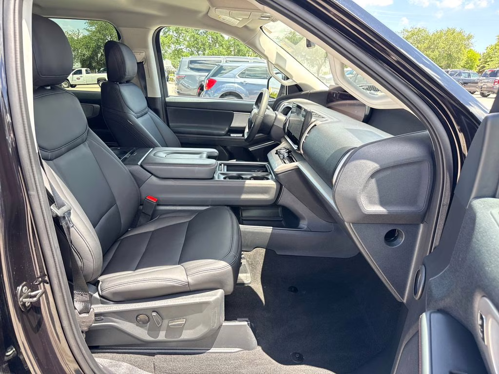 2025 Agate Black Metallic Ford Expedition Max Active RWD SUV