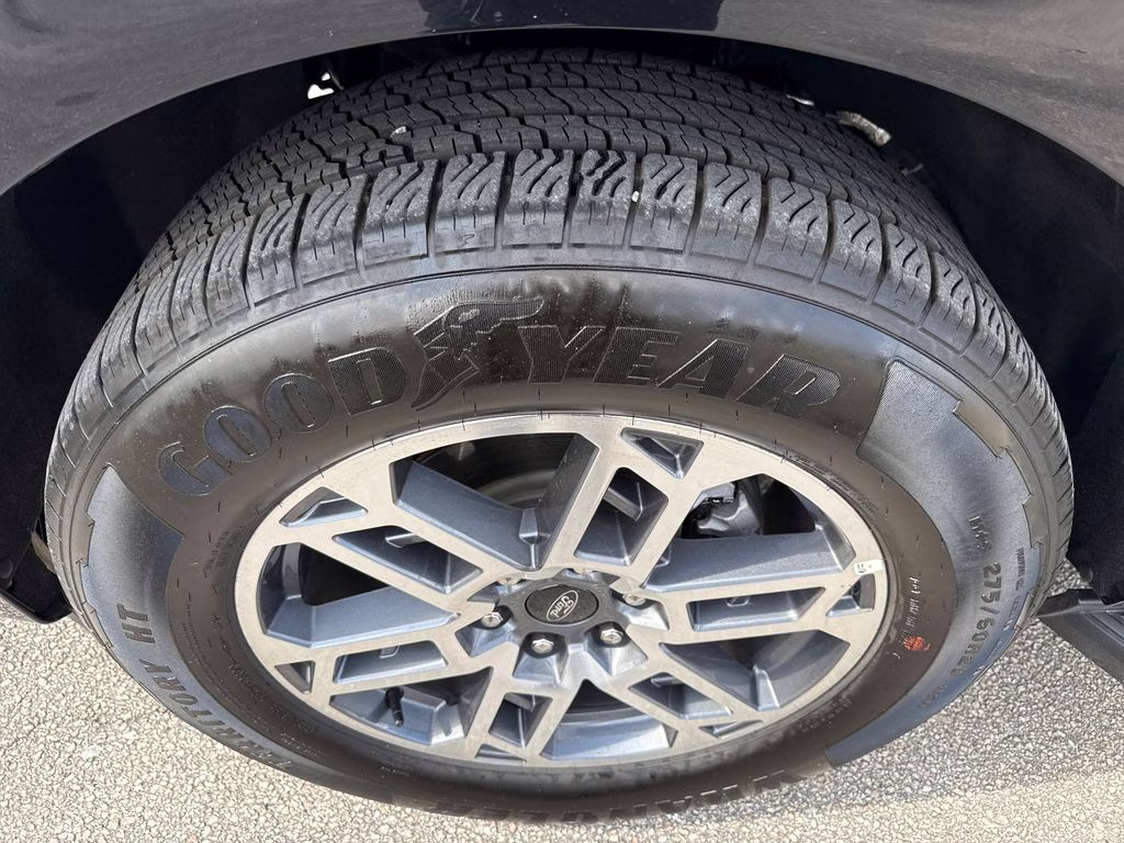 2025 Agate Black Metallic Ford Expedition Max Active RWD SUV