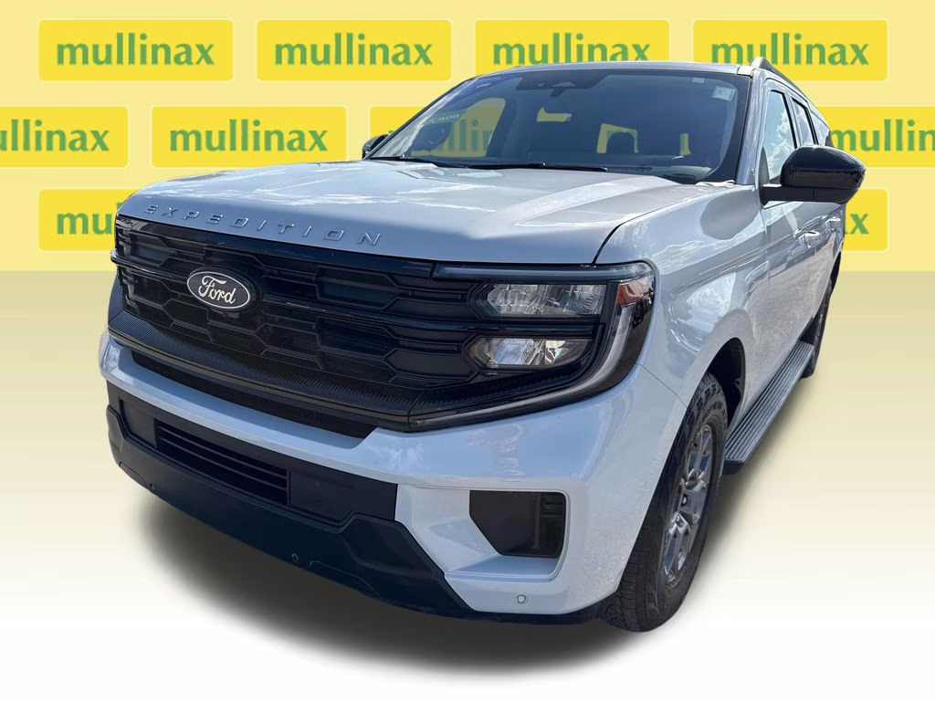 2025 Space Silver Metallic Ford Expedition Max Active RWD SUV