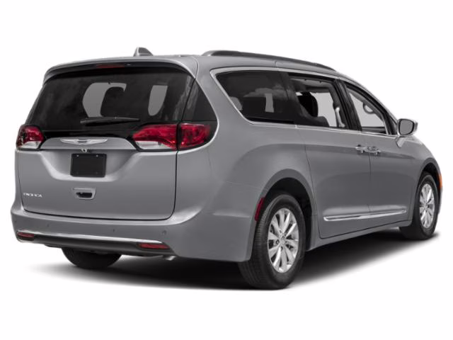 2018 Billet Silver Metallic Clearcoat Chrysler Pacifica Touring L Plus FWD Van