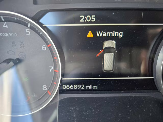 2024 Mercury Gray Metallic Mitsubishi Outlander SE FWD SUV