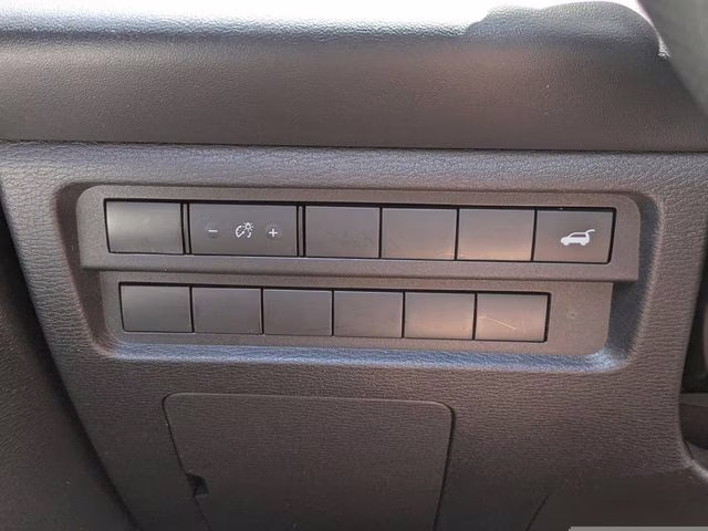 2024 Mercury Gray Metallic Mitsubishi Outlander SE FWD SUV