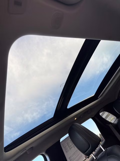 2019 Granite Crystal Metallic Clearcoat Jeep Cherokee Limited 4X4 SUV