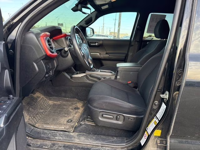 2020 Midnight Black Metallic Toyota Tacoma TRD Sport 4X4 Truck