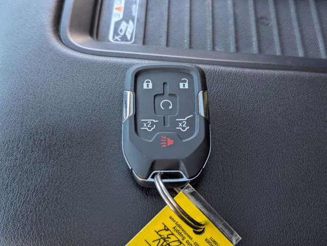 2017 Iridium Metallic GMC Yukon SLT 4X4 SUV