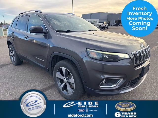2019 Granite Crystal Metallic Clearcoat Jeep Cherokee Limited 4X4 SUV