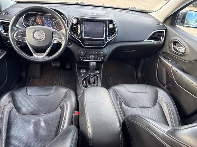 2019 Granite Crystal Metallic Clearcoat Jeep Cherokee Limited 4X4 SUV