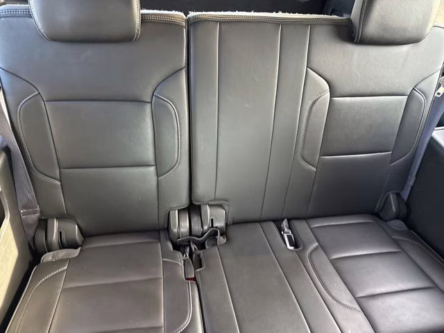 2017 Mineral Metallic GMC Yukon XL Denali 4X4 SUV