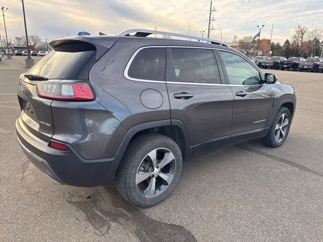 2019 Granite Crystal Metallic Clearcoat Jeep Cherokee Limited 4X4 SUV