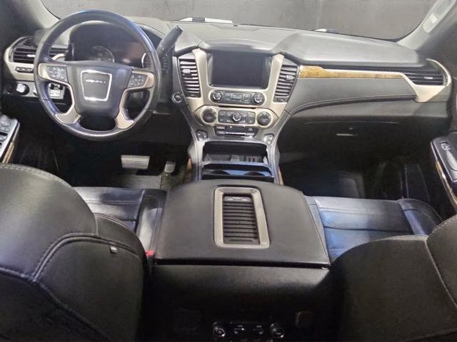 2017 Mineral Metallic GMC Yukon XL Denali 4X4 SUV
