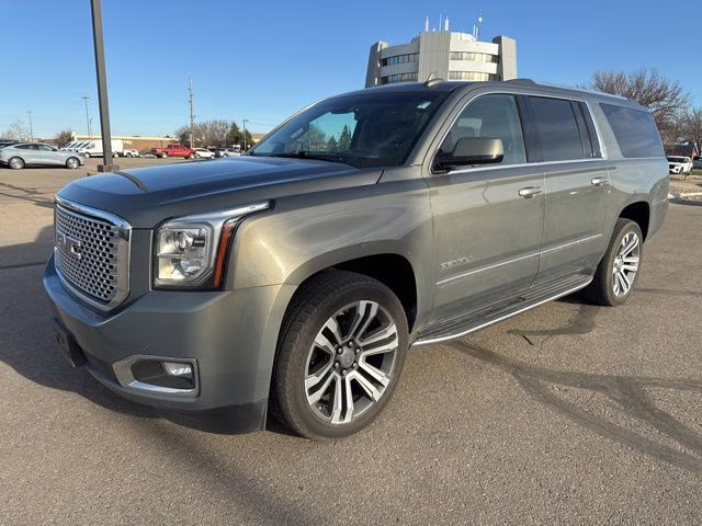 2017 Mineral Metallic GMC Yukon XL Denali 4X4 SUV