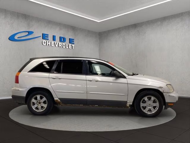2005 Bright Silver Metallic Clearcoat Chrysler Pacifica Touring AWD SUV
