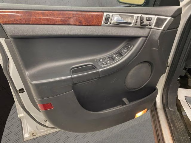 2005 Bright Silver Metallic Clearcoat Chrysler Pacifica Touring AWD SUV