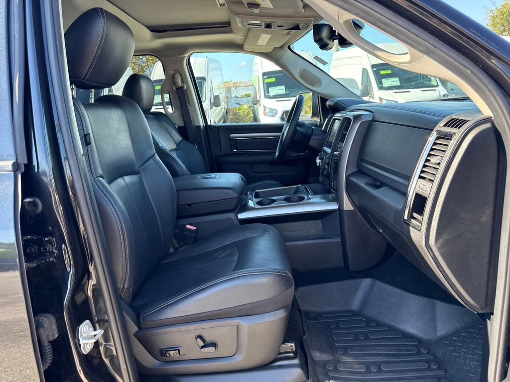 2018 Brilliant Black Crystal Pearlcoat Ram 1500 Night 4X4 Truck